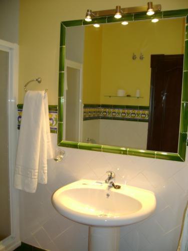 Hotel Santa Cruz Los Palacios Y Villafranca Esterno foto